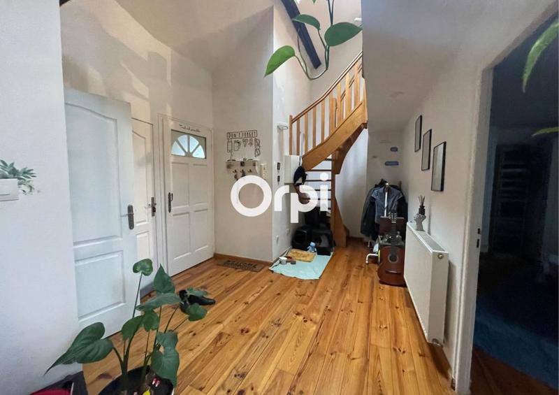 Loft - 98 m² - 3 pièces