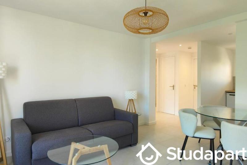 Studio - 46 m² - 3 pièces