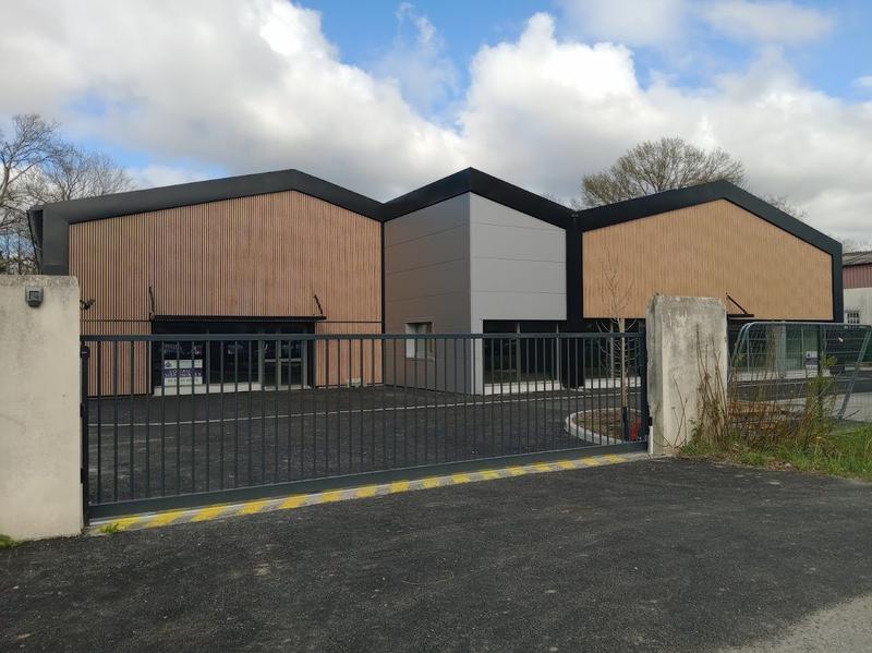 Local commercial - 955 m²