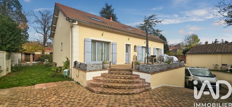 Maison - 184 m² - 8 pièces