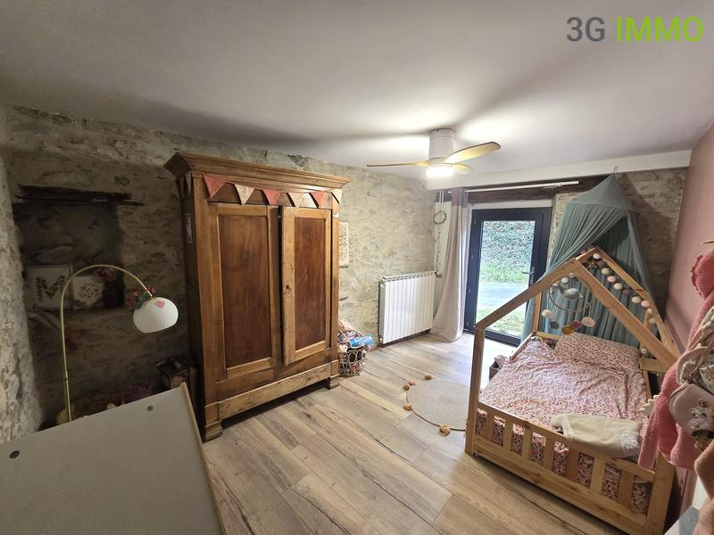 Corps de ferme - 210 m² - 8 pièces