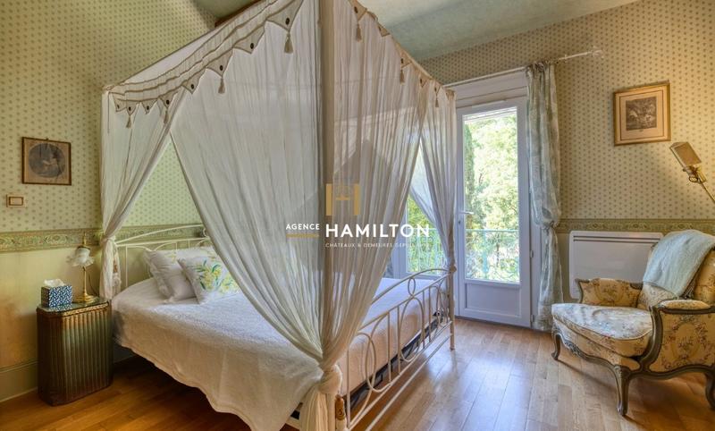 Maison d'architecte - 187 m² - 6 pièces