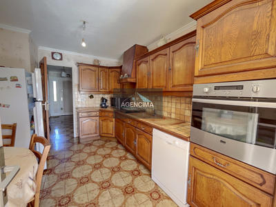 Villa - 100 m² - 5 pièces