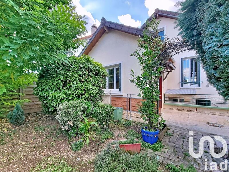 Maison - 80 m² - 5 pièces