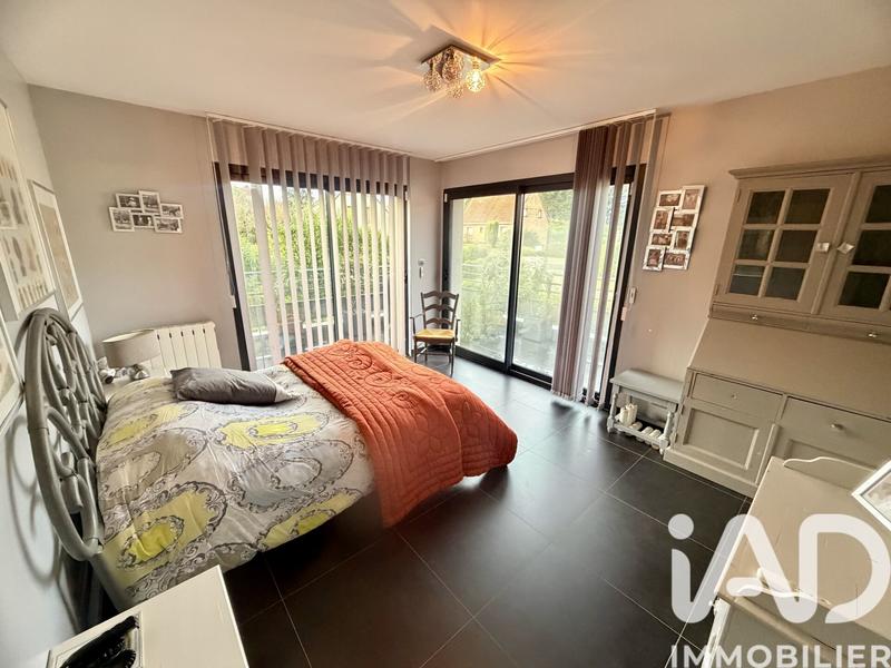 Maison - 232 m² - 7 pièces