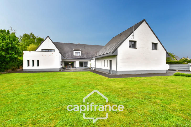 Maison - 428 m² - 11 pièces