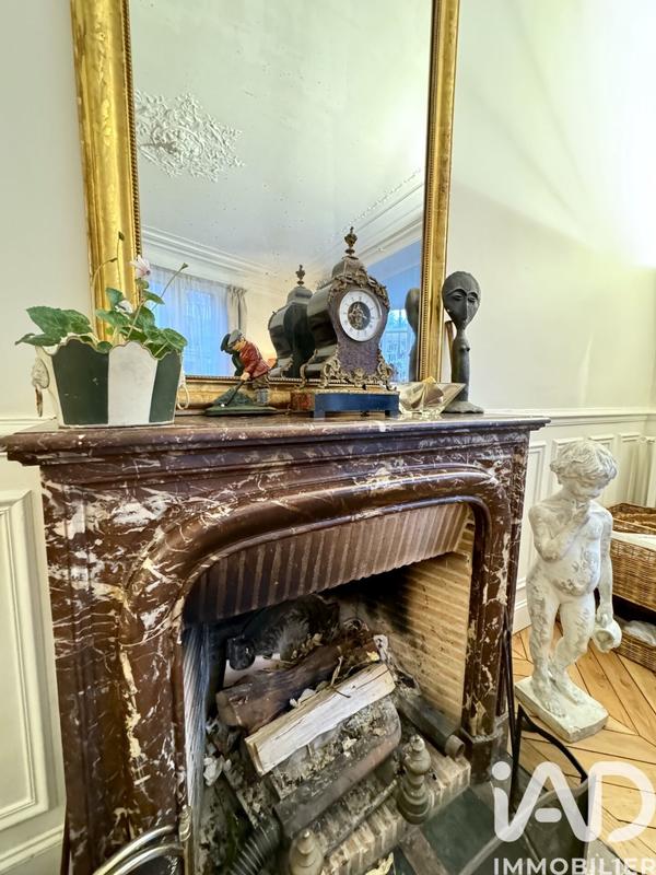 Maison - 257 m² - 11 pièces