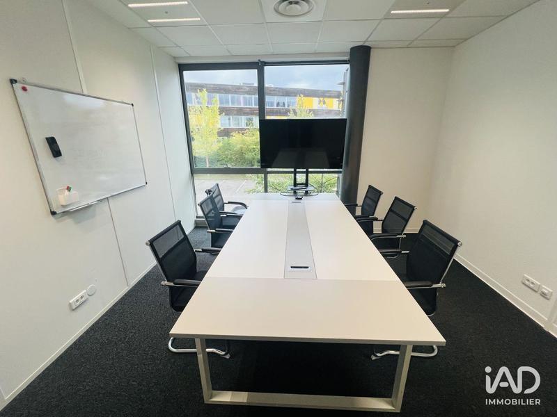 Bureau - 201 m²
