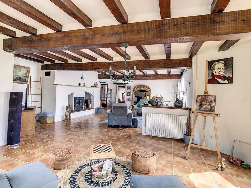 Maison de maîtres - 300 m² - 7 pièces