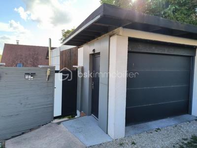 Maison - 240 m² - 10 pièces