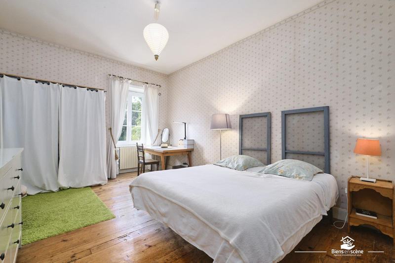 Maison ancienne - 450 m² - 13 pièces