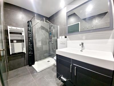 Appartement - 117 m² - 4 pièces