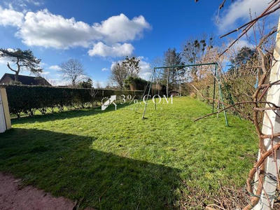 Maison - 158 m² - 8 pièces