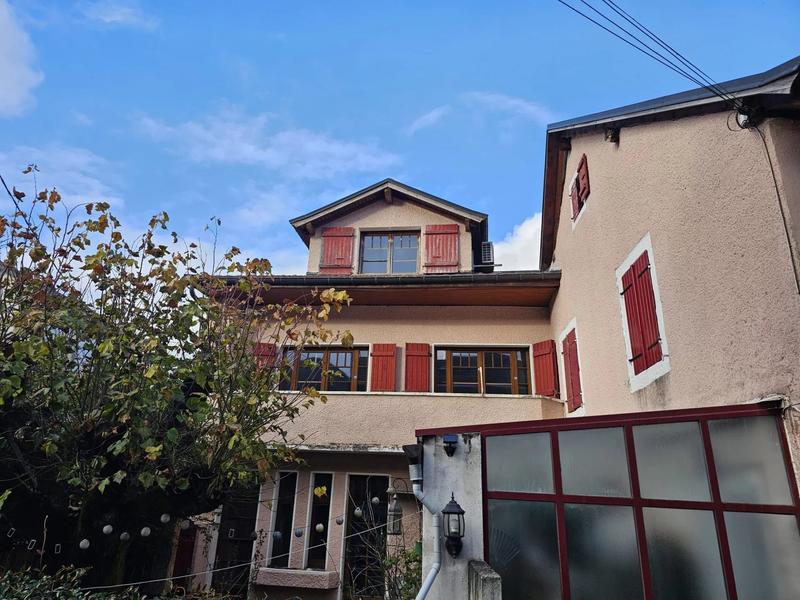 Appartement - 113 m² - 6 pièces