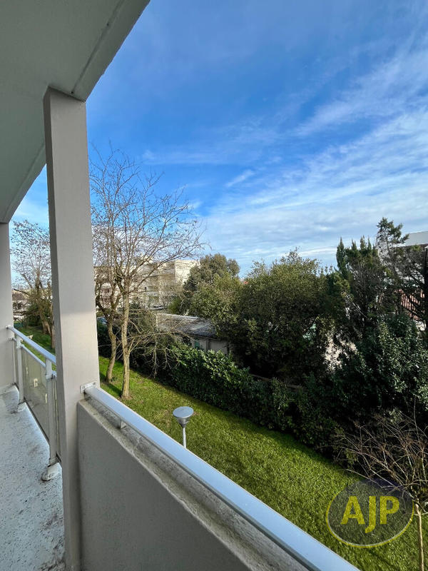 Appartement - 87 m² - 4 pièces