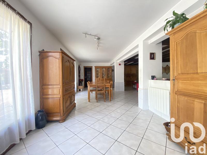 Maison - 200 m² - 8 pièces