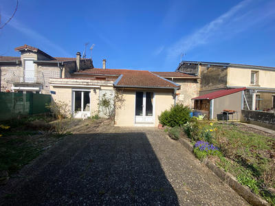 Maison - 90 m² - 4 pièces