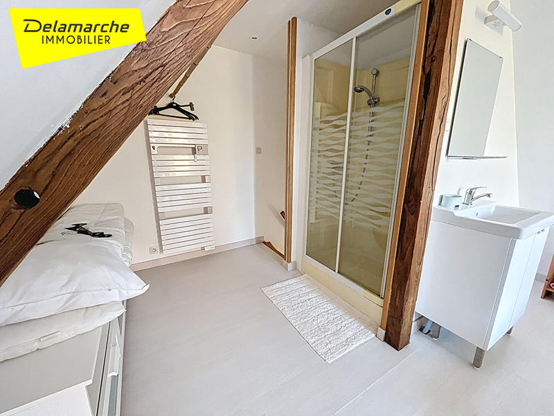 Maison - 163 m² - 9 pièces