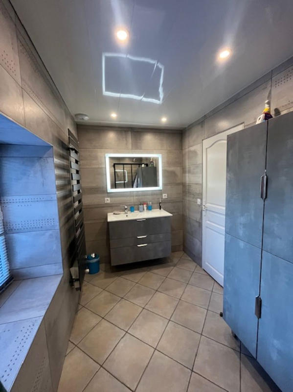 Maison - 180 m² - 6 pièces