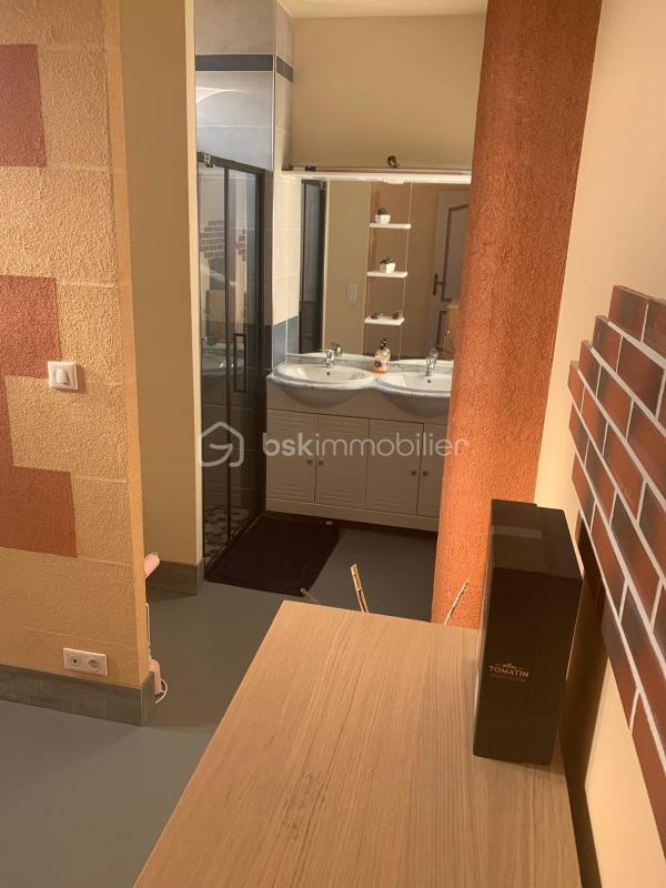 Propriété - 284 m² - 10 pièces