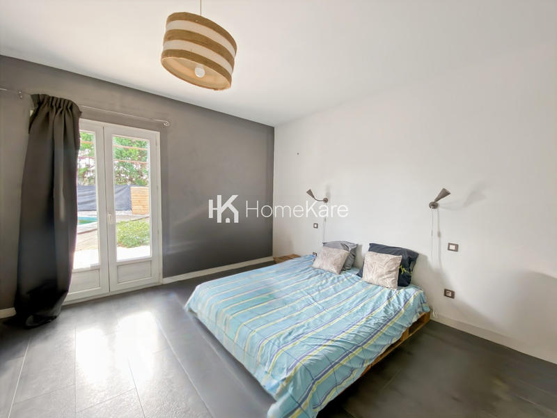 Maison - 200 m² - 5 pièces