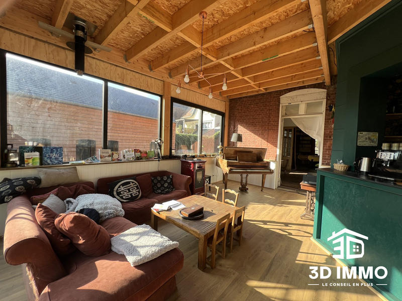 Maison - 325 m² - 14 pièces