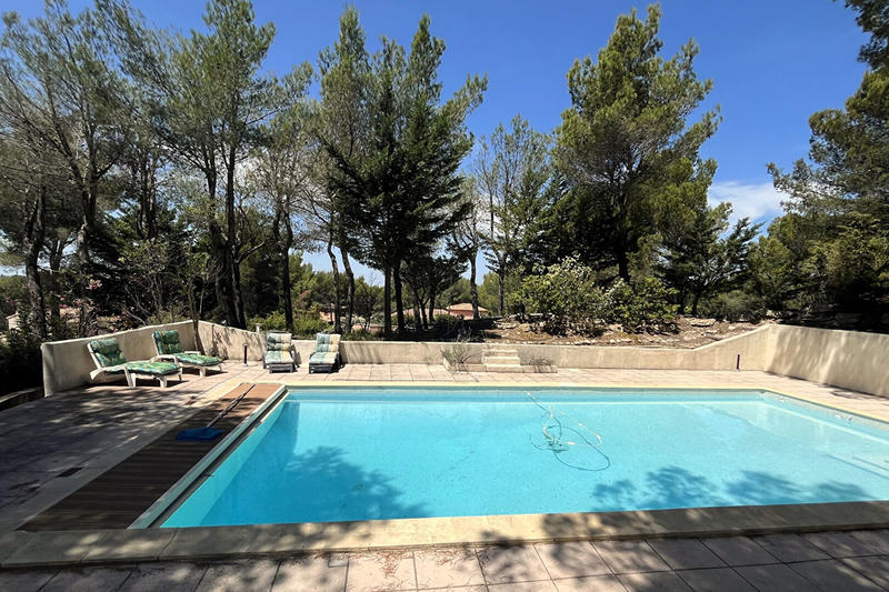 Maison - 257 m² - 10 pièces