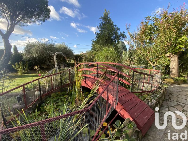 Maison - 212 m² - 9 pièces