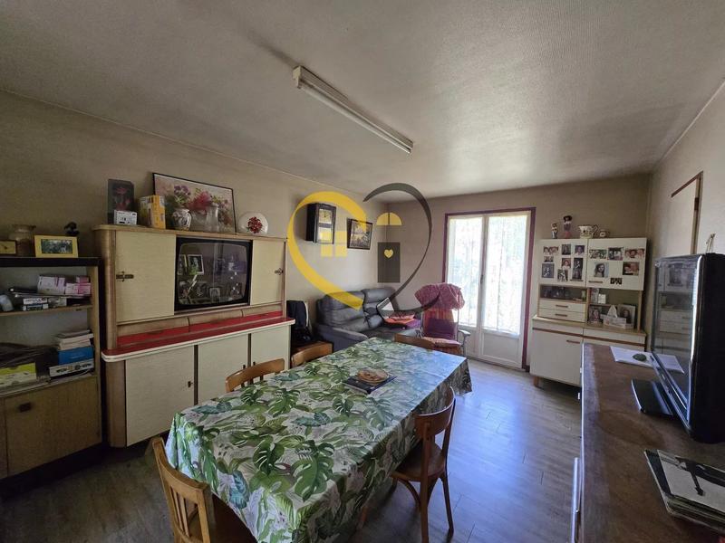 Maison - 98 m² - 4 pièces