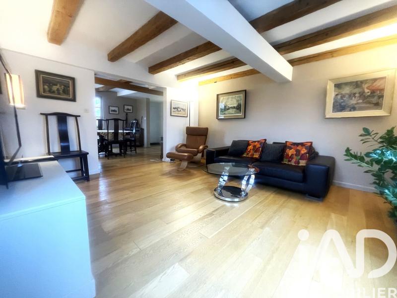 Appartement - 100 m² - 5 pièces