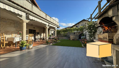 Maison - 213 m² - 6 pièces