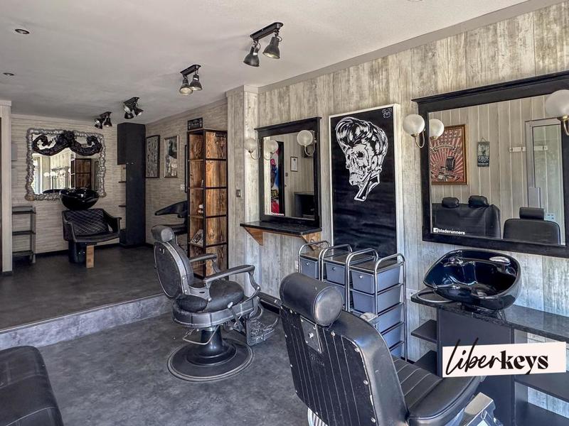 Local d'activité / Entrepôt - 23 m²