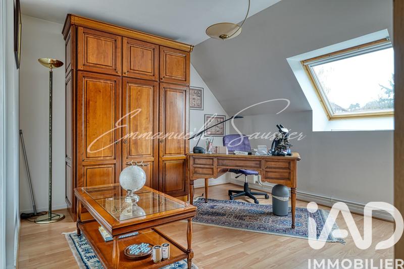 Maison - 137 m² - 6 pièces