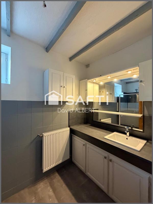 Maison - 203 m² - 7 pièces