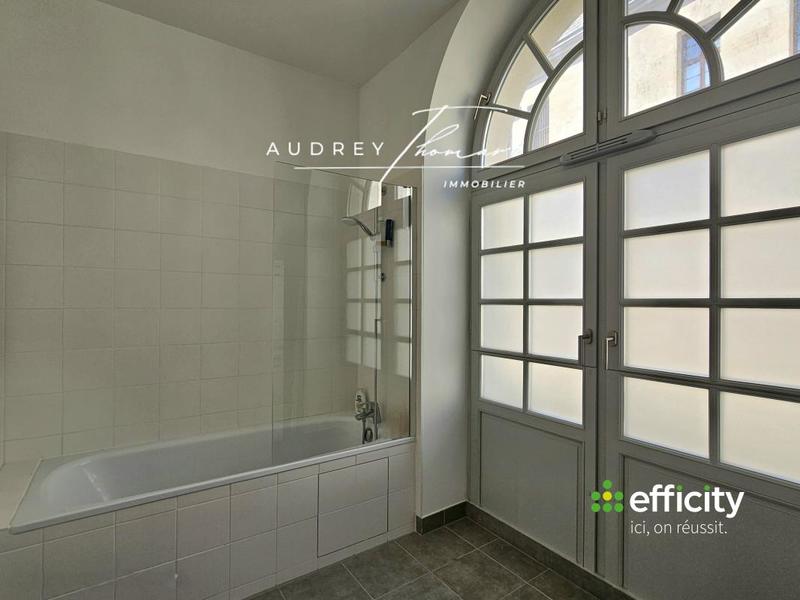 Appartement - 175 m² - 6 pièces