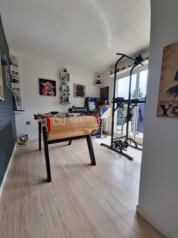 Maison - 220 m² - 7 pièces