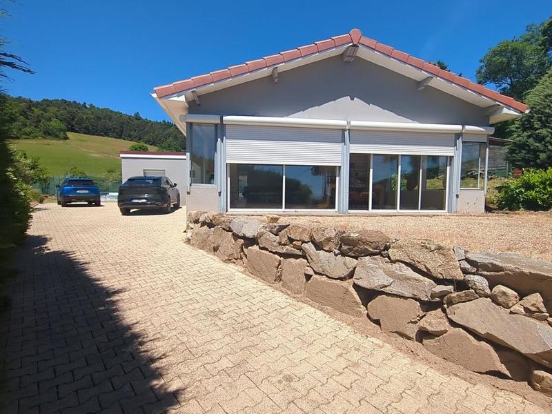 Maison - 101 m² - 5 pièces