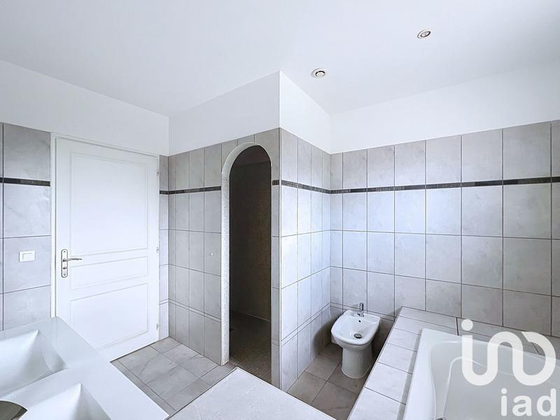 Maison - 143 m² - 4 pièces