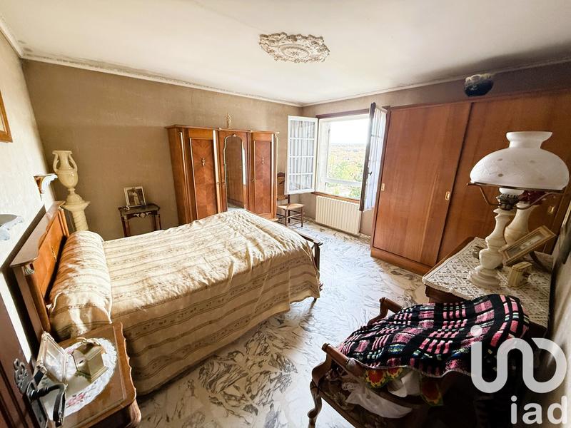 Maison - 240 m² - 10 pièces