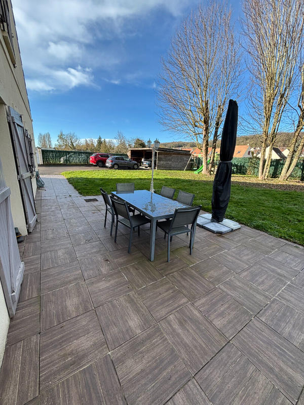 Maison - 183 m² - 8 pièces