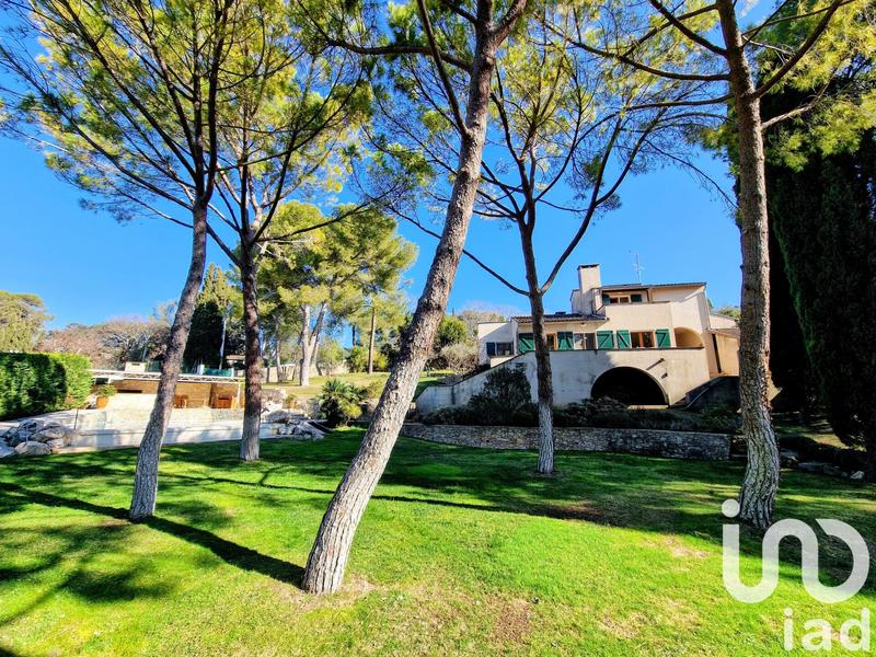 Maison de maîtres - 261 m² - 10 pièces