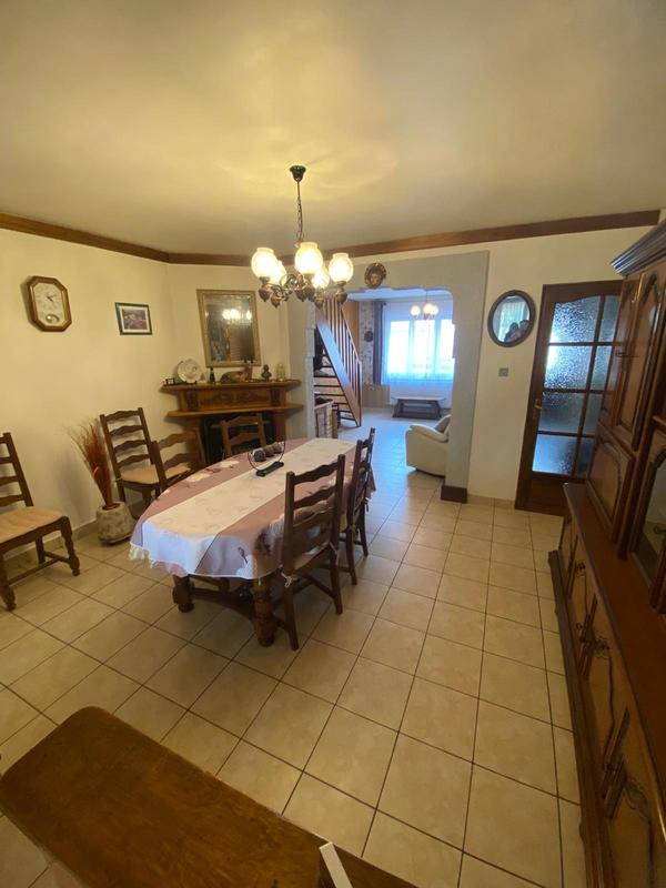 Maison - 96 m² - 3 pièces