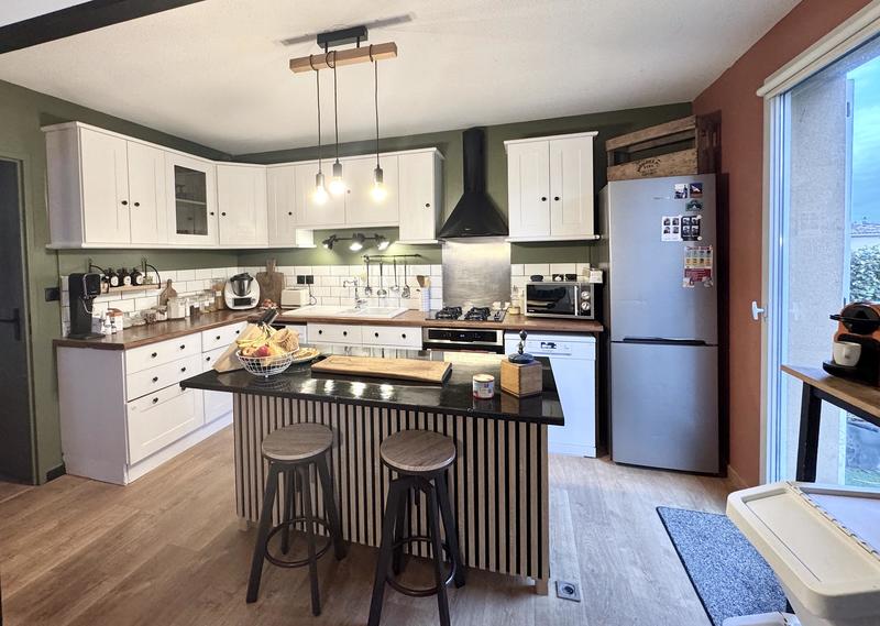 Maison - 97 m² - 6 pièces