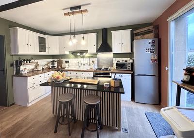 Maison - 97 m² - 6 pièces