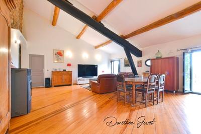 Maison - 335 m² - 9 pièces