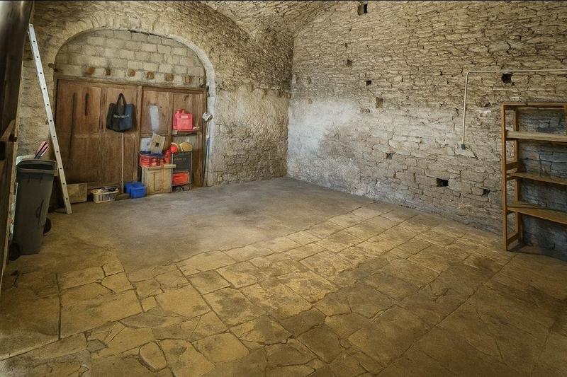 Maison - 236 m² - 7 pièces