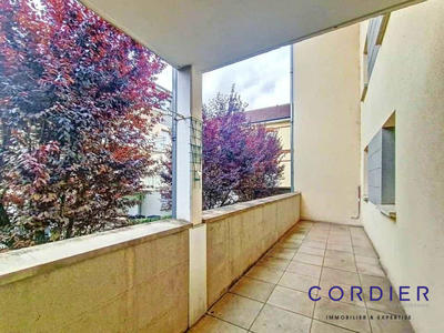 Appartement - 69 m² - 4 pièces