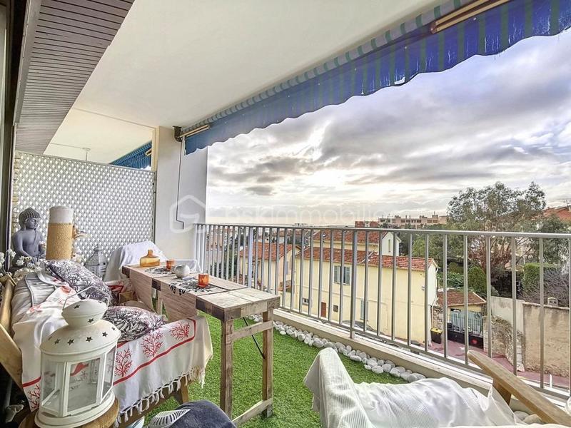 Appartement - 77 m² - 3 pièces