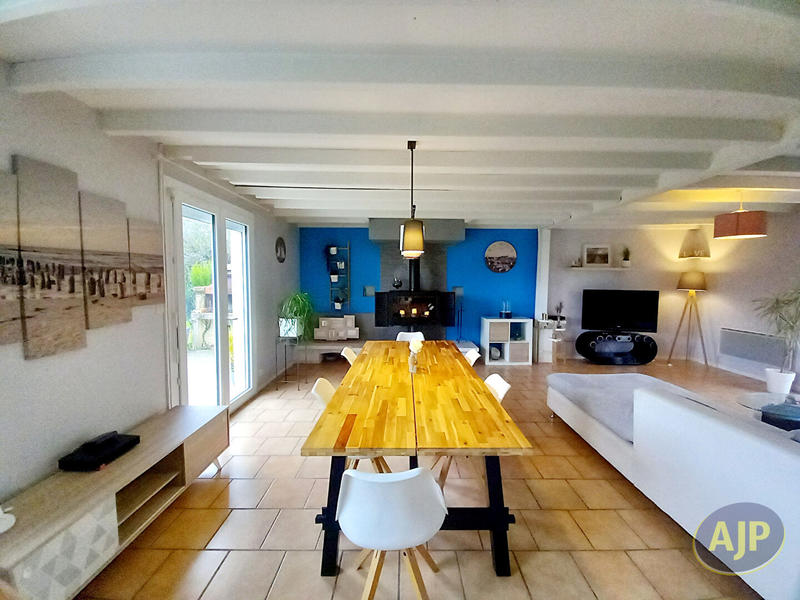 Maison - 175 m² - 8 pièces