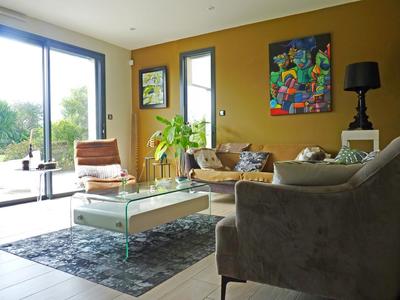 Maison - 176 m² - 7 pièces